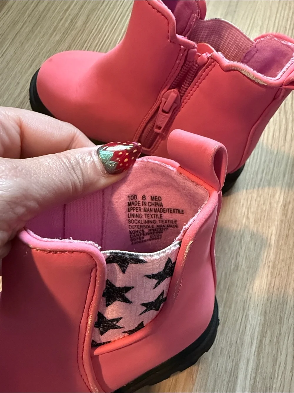 Kids Pink Chelsea Boots with Star Elastic Panels